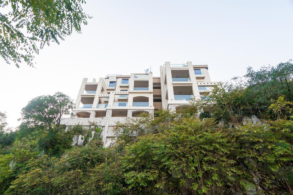 Keystone Apartments Donji Morinj Ngoại thất bức ảnh