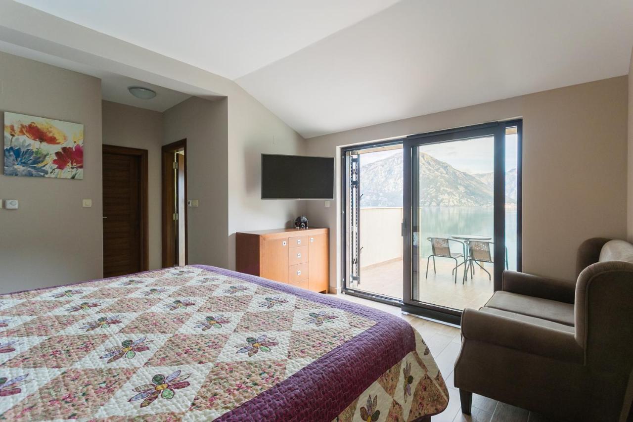 Keystone Apartments Donji Morinj Ngoại thất bức ảnh